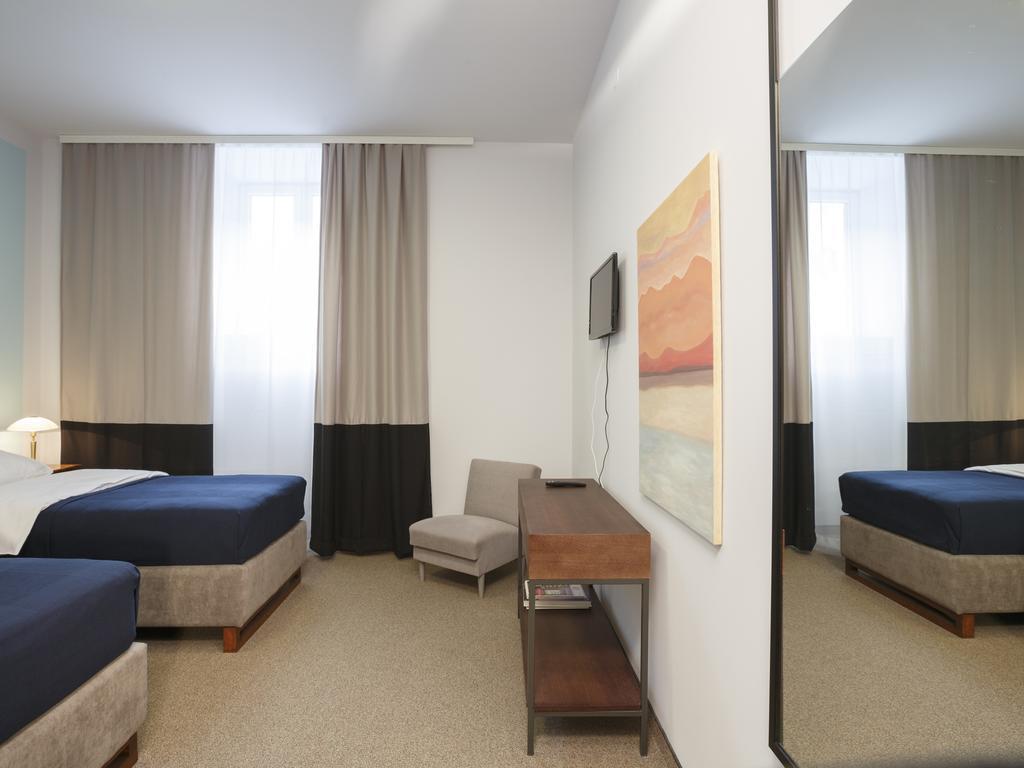 Savamala Place Белград Стая снимка